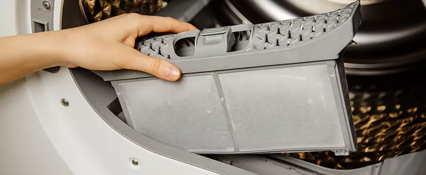 Signs Of A Clogged Dryer Lint Trap in Pearl, Mississippi